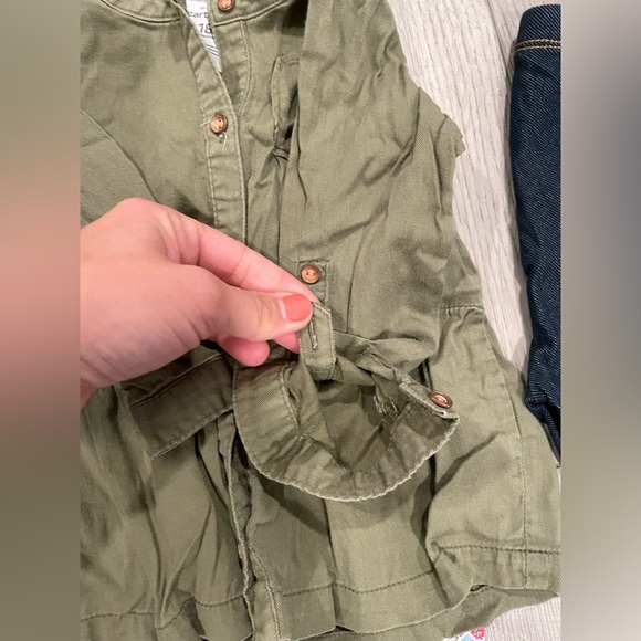 18 month Girls Outfit Bundle - Picture 5 of 9